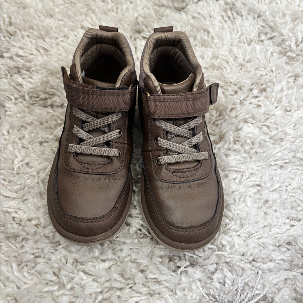 Stride Rite Brown Boys Leather Boots size 10.5 wide